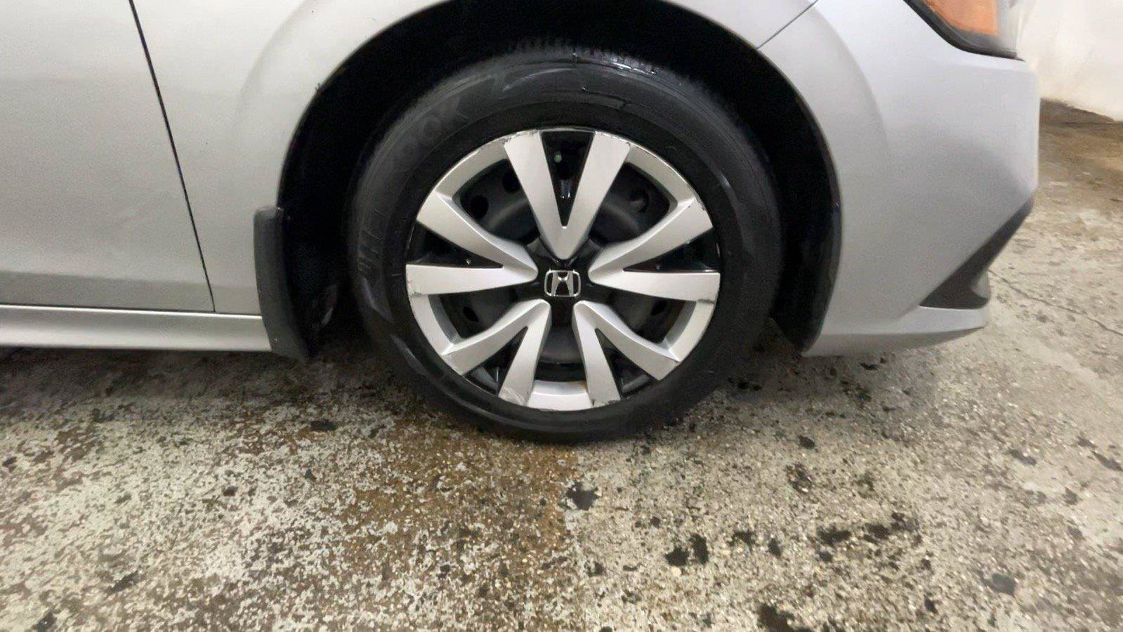 Used 2024 Honda Civic LX image 19