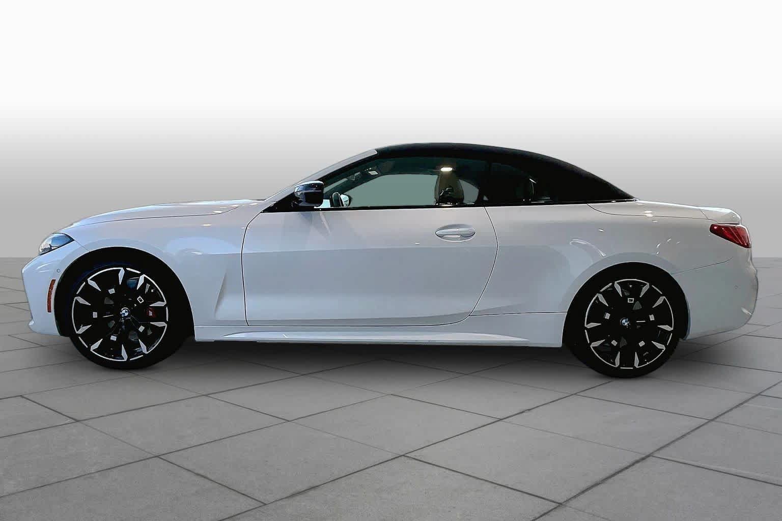 Used 2027 BMW M440i Convertible w/ Premium Package RWD image 32