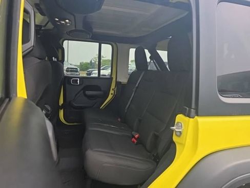 Used 2023 Jeep Wrangler Unlimited Sport AWD/4WD image 6