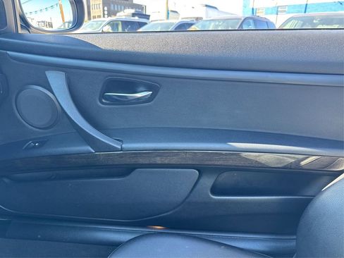 Used 2013 BMW 328i Convertible image 23