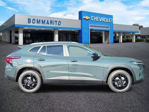 New 2026 Chevrolet Trax LT w/ Driver Confidence Package FWD image 6