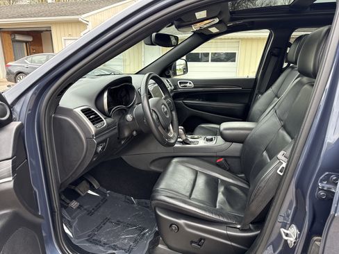 Used 2020 Jeep Grand Cherokee Limited w/ Luxury Group II AWD/4WD image 15