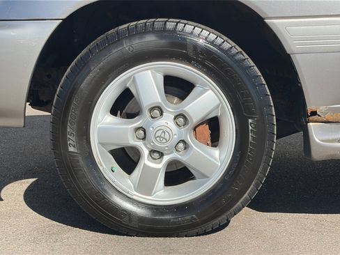 Used 2003 Toyota Land Cruiser AWD/4WD image 11