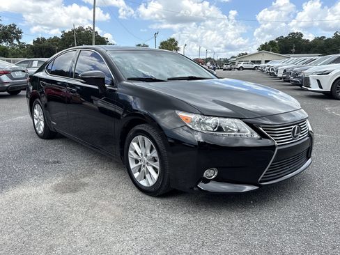 Used 2015 Lexus ES 300h w/ Navigation System Package FWD image 8