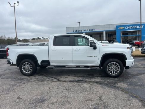 Used 2025 Chevrolet Silverado 2500 LTZ w/ Z71 Chrome Sport Edition AWD/4WD image 2
