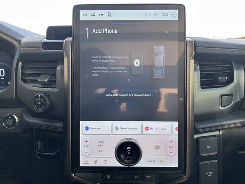 Used 2024 Ford F150 Lightning Lariat image 31