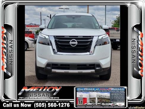 Certified 2025 Nissan Pathfinder SL FWD image 2