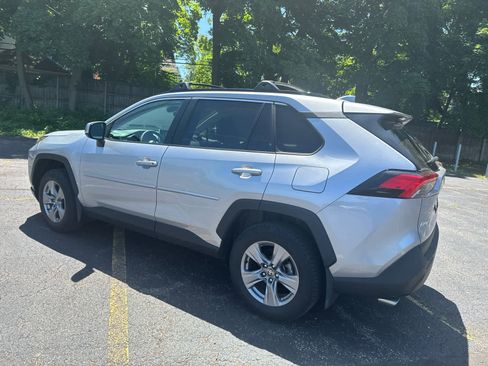 Used 2024 Toyota RAV4 XLE w/ Convenience Package AWD/4WD image 3