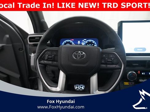Used 2024 Toyota Tacoma TRD Sport w/ TRD Sport Upgrade Package image 4