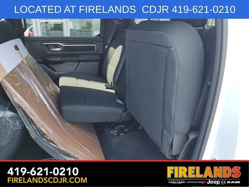 New 2026 RAM 1500 4x4 Crew Cab image 23