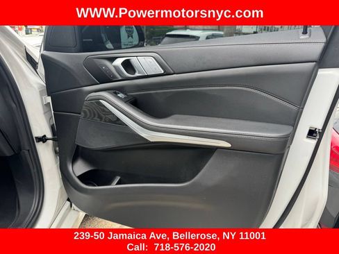 Used 2022 BMW X7 xDrive40i w/ Premium Package AWD/4WD image 28