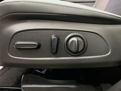 Used 2024 Buick Envista Preferred w/ Convenience I Package image 12