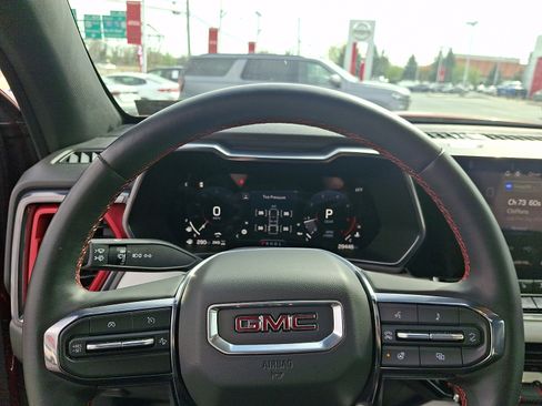 Used 2024 GMC Canyon AT4X w/ AT4X AEV Edition image 20