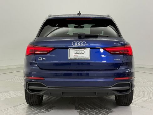 Used 2025 Audi Q3 2.0T Premium w/ Convenience Package image 10