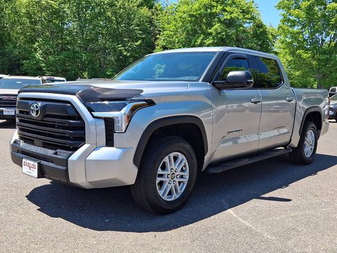 Used 2023 Toyota Tundra SR5 w/ SR5 Premium Package AWD/4WD image 3