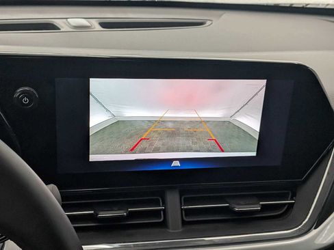 New 2025 Chevrolet Trax LT w/ Driver Confidence Package image 29