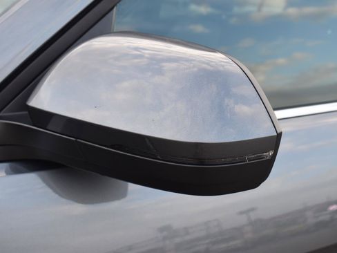 Used 2022 Volkswagen Atlas SE image 4