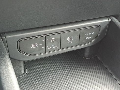 Used 2025 Kia K4 LXS FWD image 31