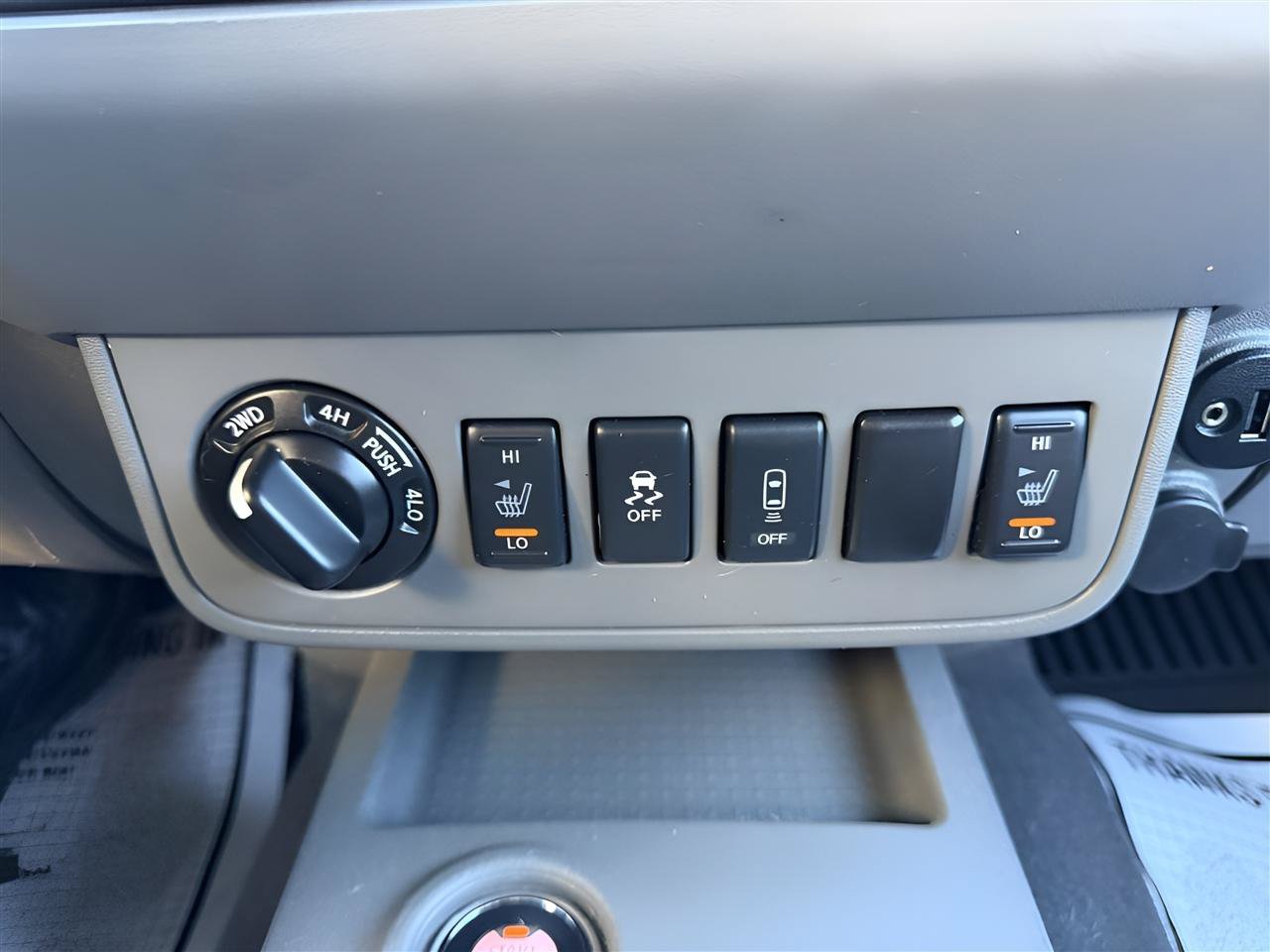 Used 2020 Nissan Frontier SV w/ Midnight Edition Floor Mats AWD/4WD image 22
