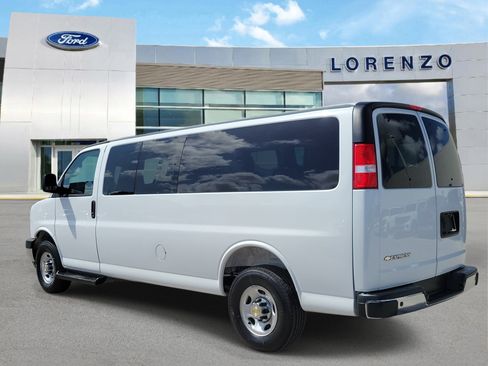 Used 2025 Chevrolet Express 3500 LT w/ LT Preferred Equipment Group RWD image 7
