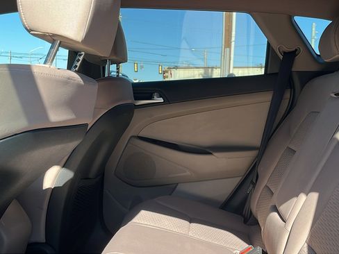 Used 2019 Hyundai Tucson SE w/ Cargo Package image 22