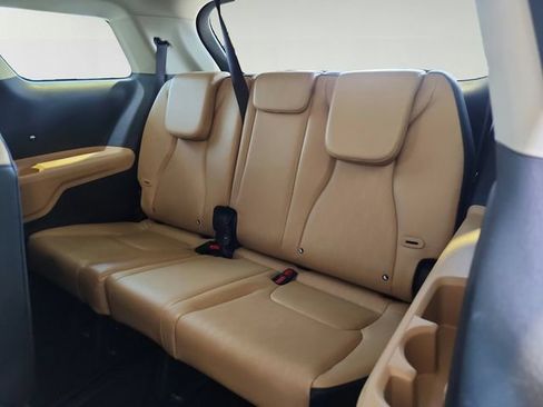 Certified 2023 Kia Carnival LX FWD image 21