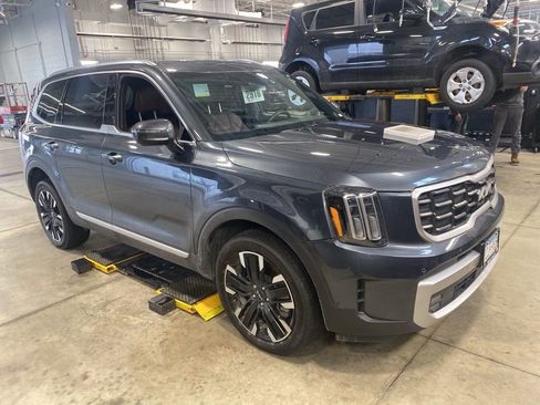 Used 2024 Kia Telluride SX Prestige image 2