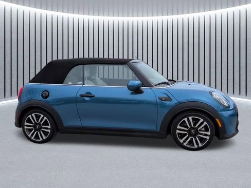 Used 2023 MINI Cooper S w/ Signature Upholstery Package FWD image 4