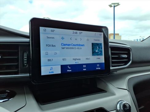 Used 2023 Ford Explorer XLT w/ Equipment Group 202A image 20