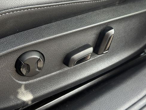 Used 2022 Volkswagen Passat 2.0T SE image 27