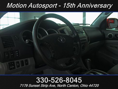 Used 2011 Toyota Tacoma 4x4 Double Cab w/ TRD Sport Pkg image 15