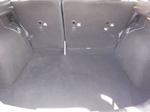 Used 2022 Nissan Kicks S FWD image 6