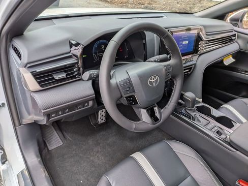 New 2026 Toyota Camry SE FWD image 9