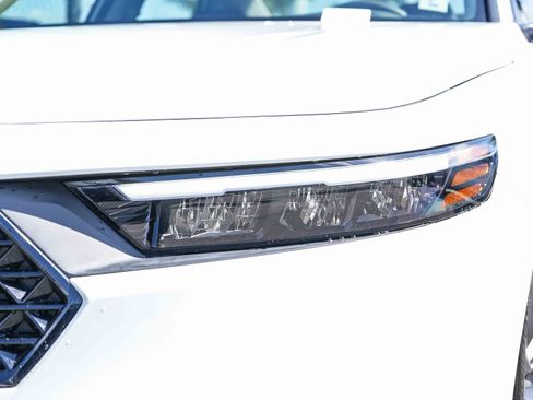 Used 2024 Honda Accord EX image 4
