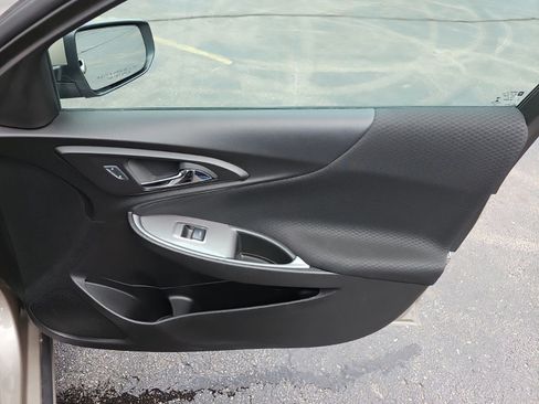 Used 2024 Chevrolet Malibu LT FWD image 14