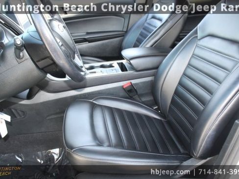 Used 2023 Ford Edge SEL image 34