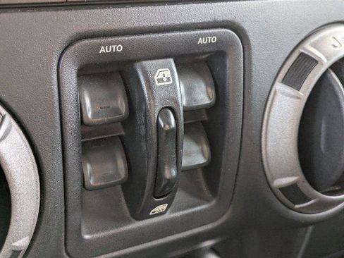 Certified 2015 Jeep Wrangler Unlimited Sport w/ Quick Order Package 24S image 18