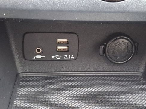 Certified 2023 Subaru Forester Premium AWD/4WD image 26