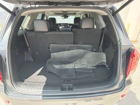 Used 2021 Hyundai Palisade Limited FWD image 24