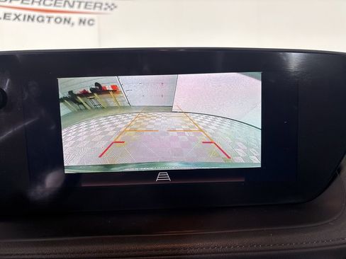 Used 2024 Buick Encore GX Avenir FWD image 1