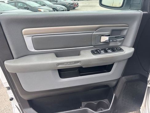 Used 2019 RAM 1500 Big Horn AWD/4WD image 12