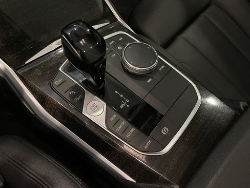 Used 2019 BMW 330i xDrive Sedan w/ Convenience Package AWD/4WD image 18