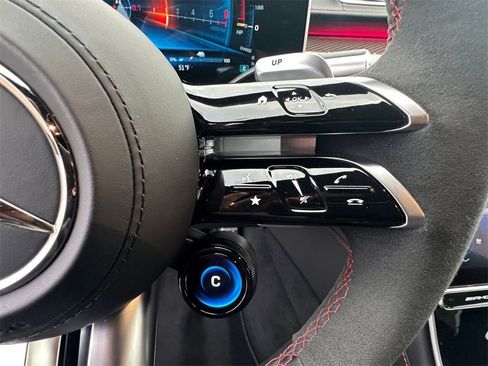 Used 2024 Mercedes-Benz S 63 AMG S image 23