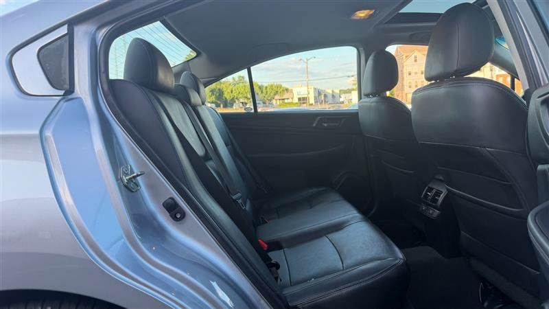 Used 2015 Subaru Legacy 3.6R Limited AWD/4WD image 10