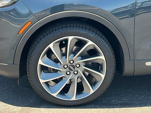 Certified 2023 Lincoln Nautilus Reserve w/ Equipment Group 201A AWD/4WD image 8