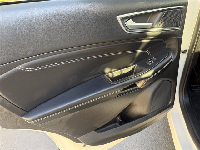 Used 2021 Ford Edge Titanium w/ Equipment Group 301A AWD/4WD image 43