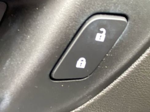 Used 2021 Buick Encore GX Select AWD/4WD image 17