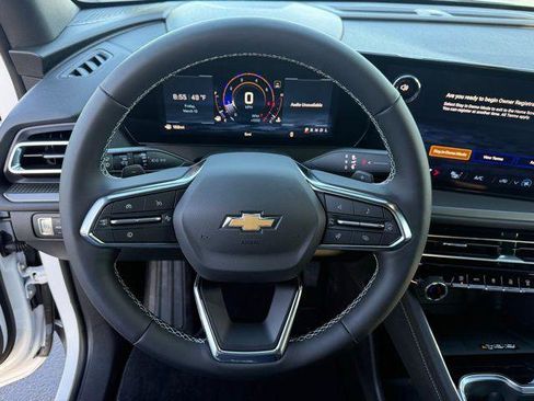 New 2026 Chevrolet Traverse LT w/ Driver Confidence Package FWD image 35