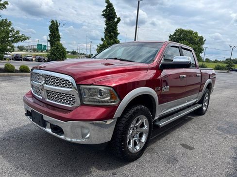 Used 2013 RAM 1500 Laramie w/ Convenience Group AWD/4WD image 16
