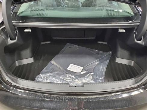 Used 2025 Acura TLX w/ Technology Package image 28